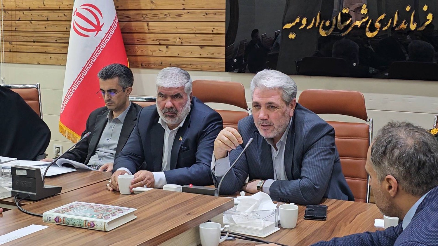 گزارش تصویری؛ مطالبات محله چلوچاپان ارومیه برای پیگیری زمان‌بندی شد
