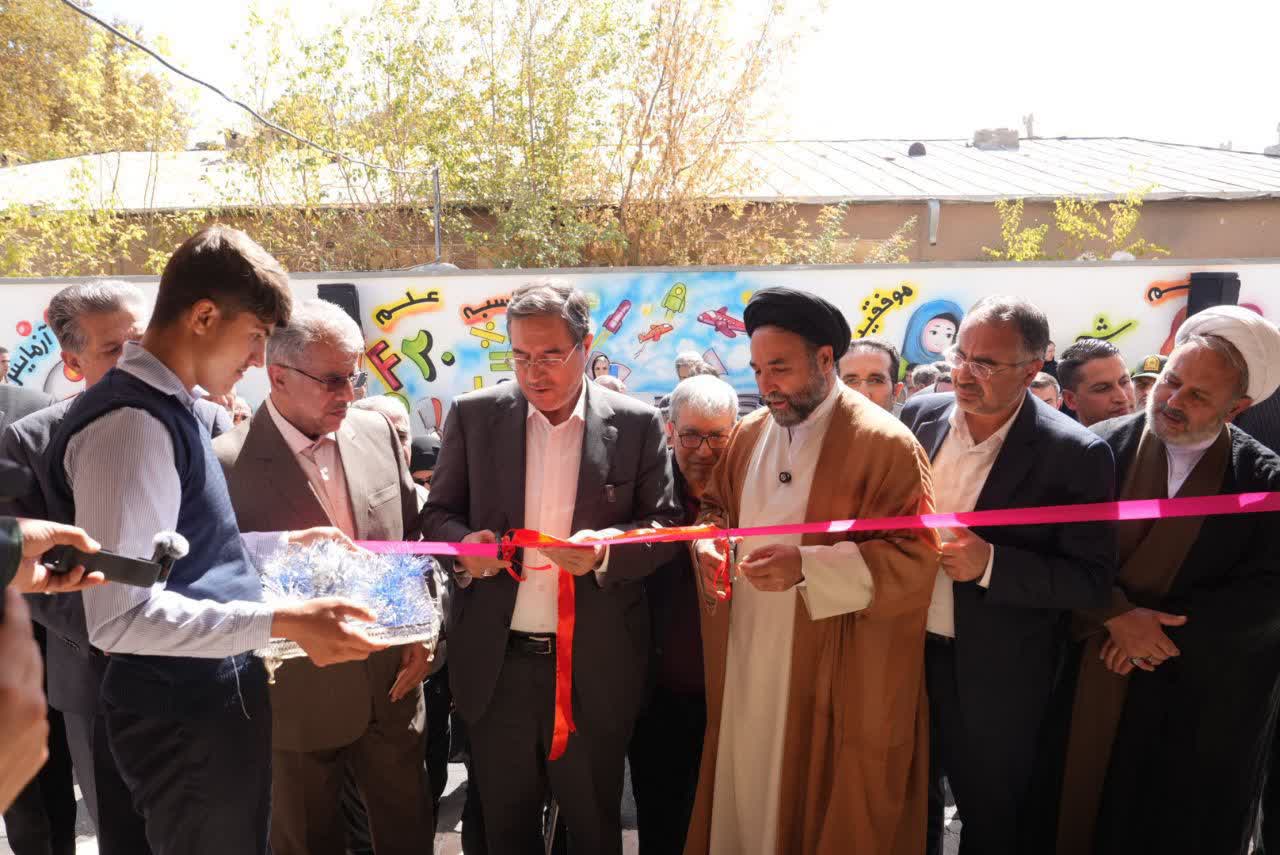 با حضور استاندار آذربایجان‌غربی انجام شد؛ بهره‌برداری از یک باب مدرسه 10 کلاسه استثنایی در شهر نوشین شهر بخش نازلو