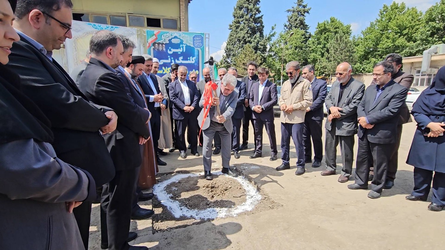 آغاز عملیات احداث مدرسه 12 کلاسه در منطقه کشتارگاه ارومیه با مشارکت دستگاهها و خیرین