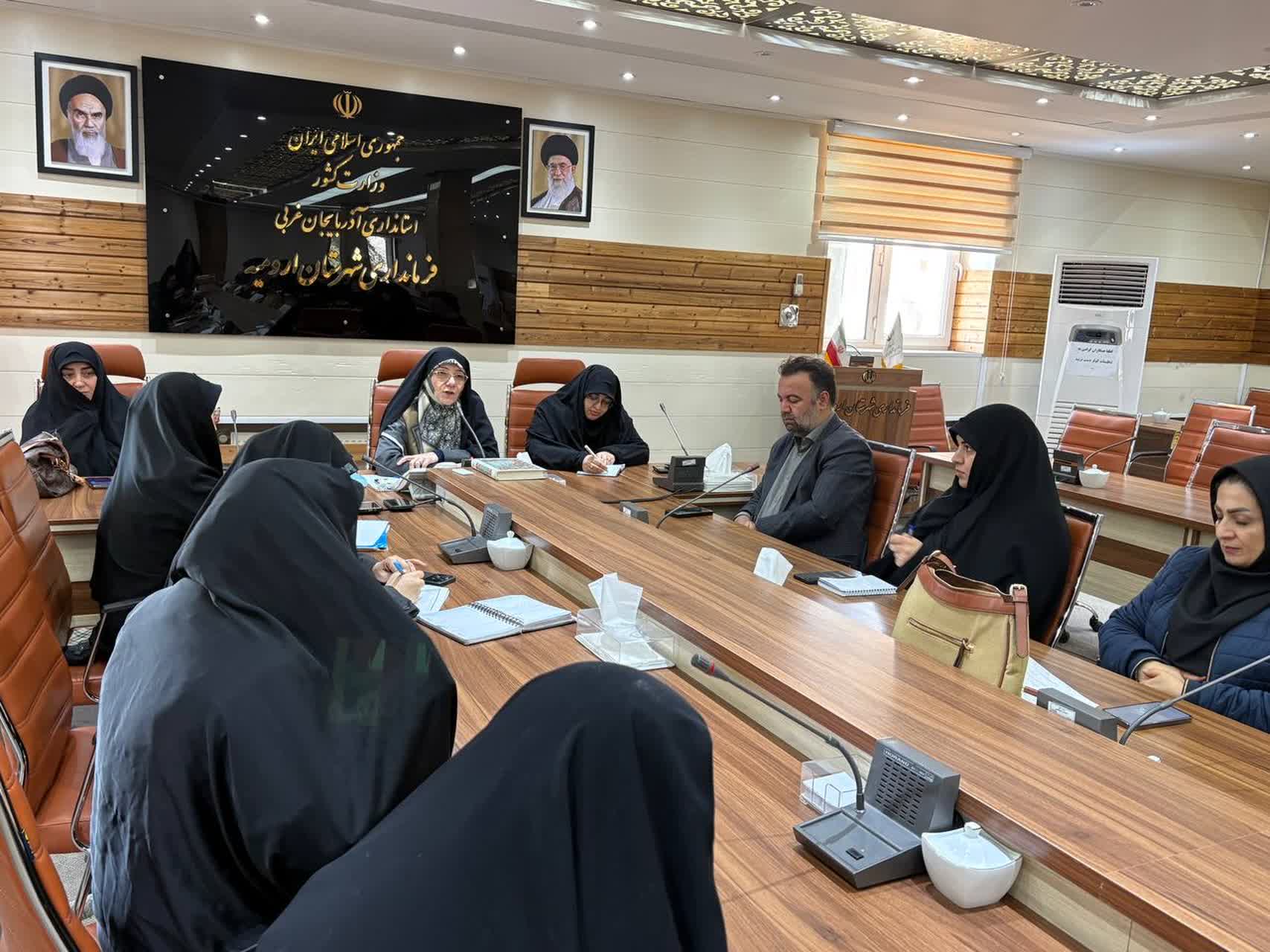 جلسه ستاد کمیته زنان ستاد بزرگداشت دهه فجر شهرستان ارومیه برگزار شد