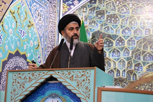 لازمه پیروزی در جنگ اقتصادی همدلی مردم و مسئولان است
